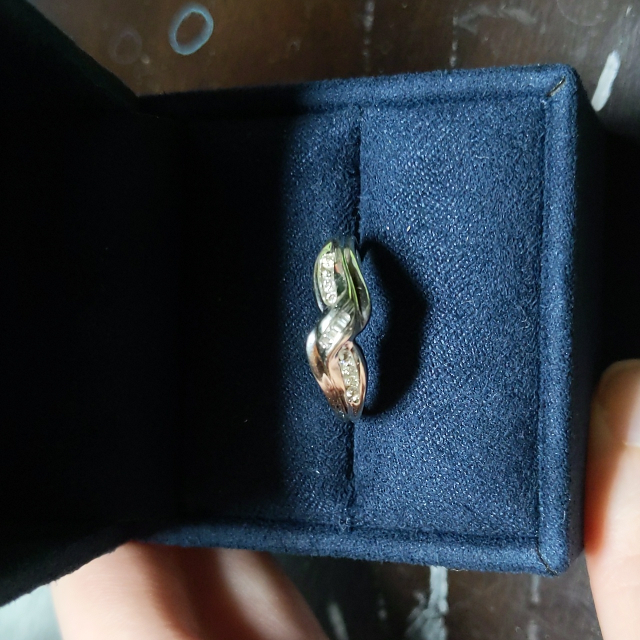 10 Kt White Gold  Diamond Ring